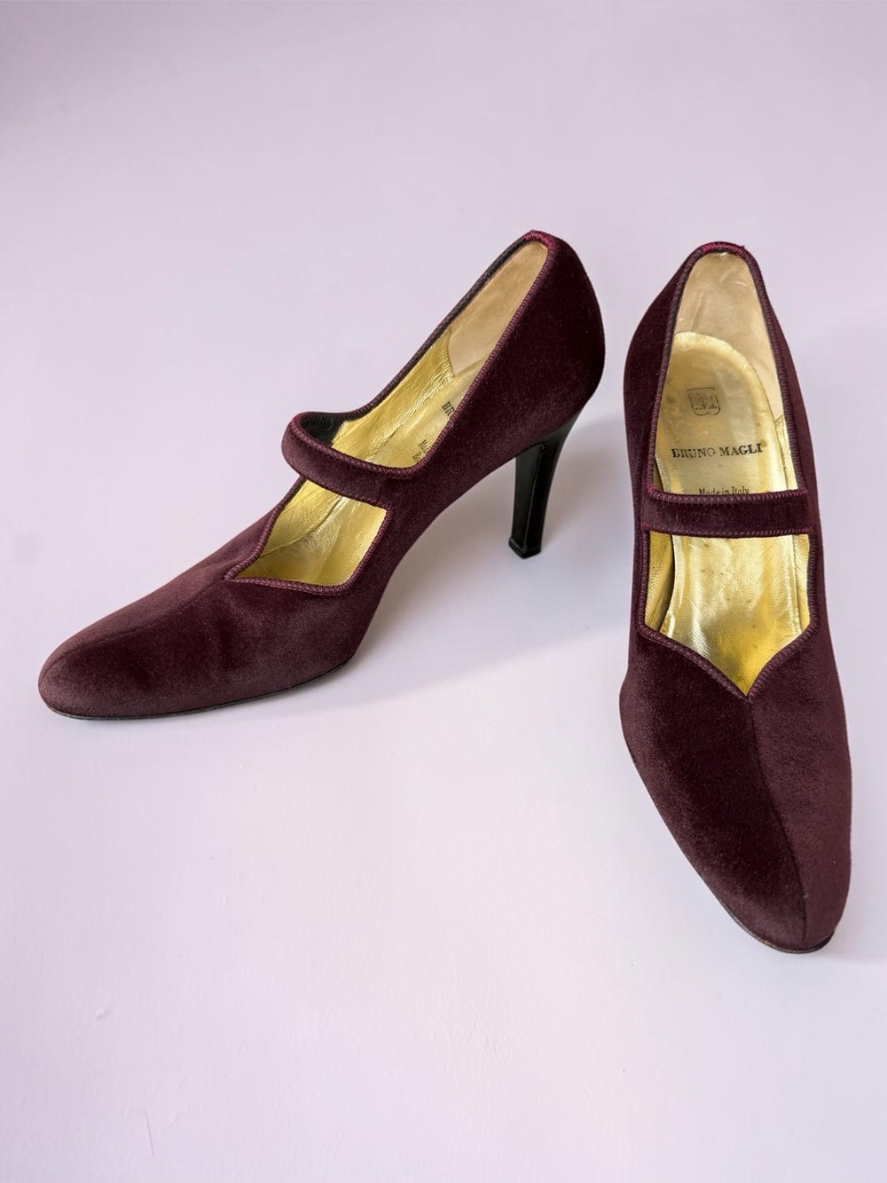 Y2K ✨Bruno Magli✨ Plum Velvet Mary Jane Pumps - Picture 2 of 7